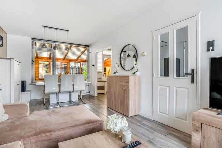 Foto 3 van Anna van Burenstraat 6