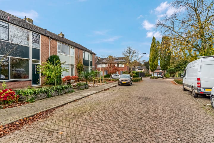 Foto 7 van Anna van Burenstraat 6