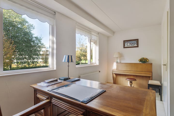 Photo 19 of Bizetstraat 39