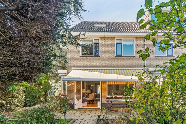 Photo 25 of Bizetstraat 39