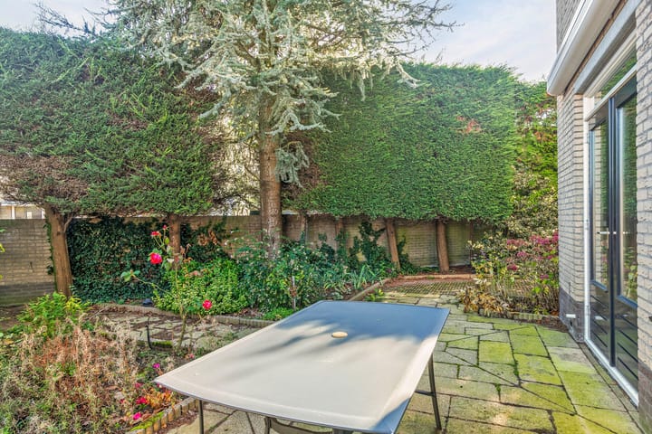 Photo 24 of Bizetstraat 39