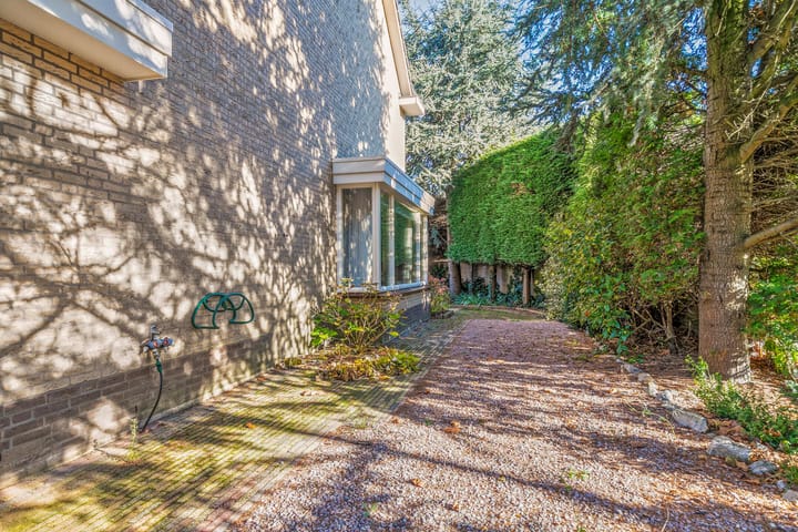 Photo 27 of Bizetstraat 39