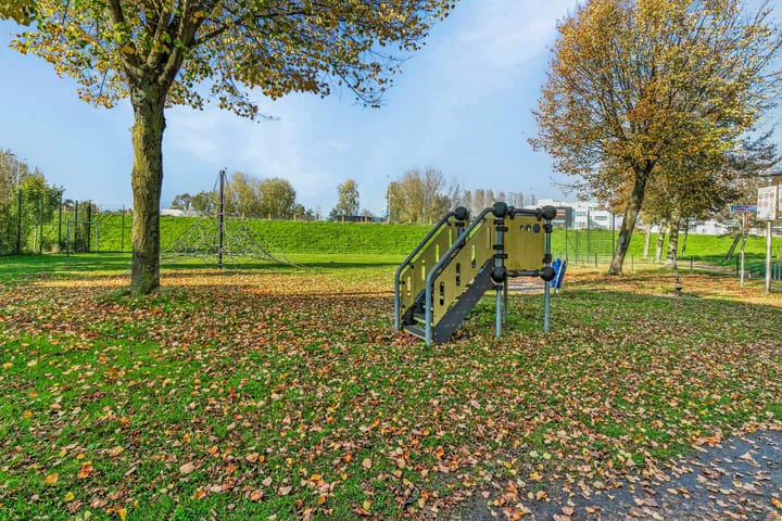 Photo 32 of Bizetstraat 39