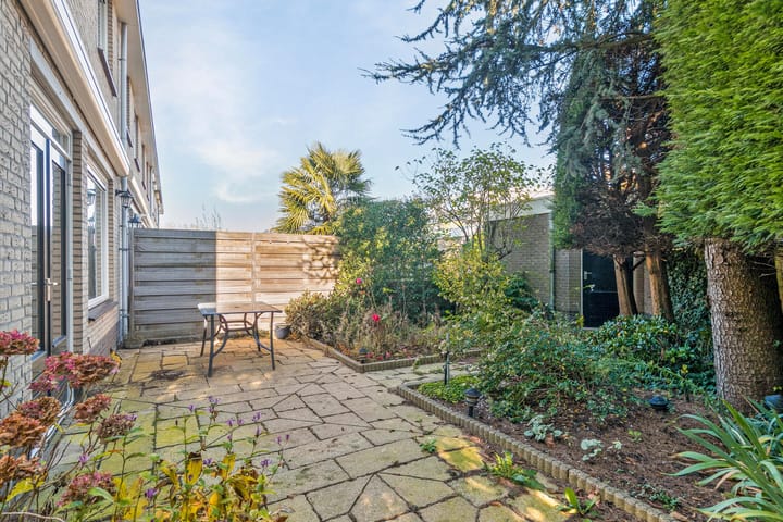 Photo 23 of Bizetstraat 39