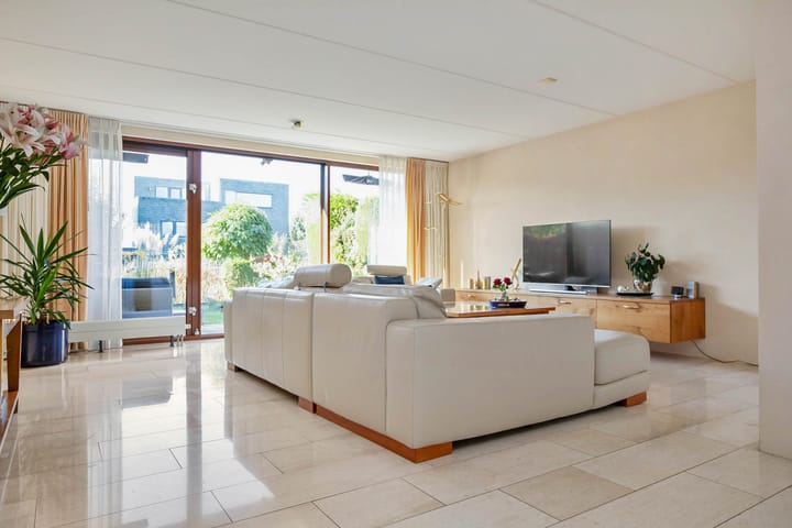 Foto 10 van Brandaris 80