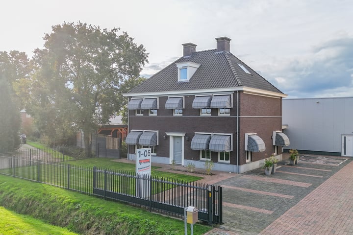 Foto 2 van Poppelseweg 1-05