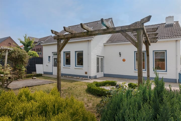 Foto 2 van Kloosterstraat 10