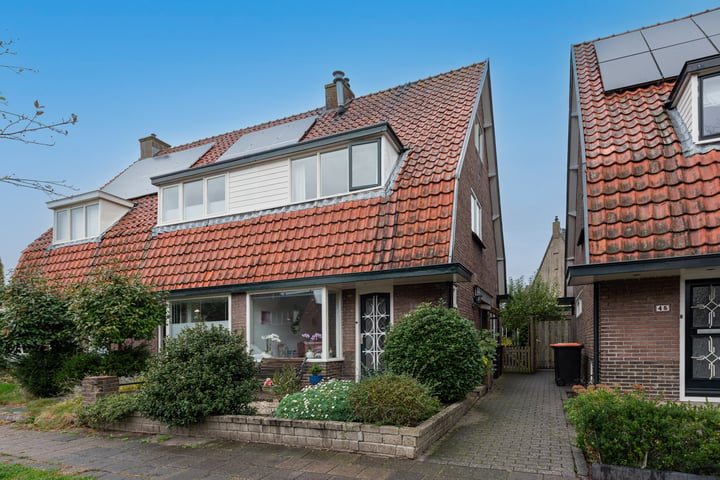 Bekijk foto 1 van Bremstraat 43