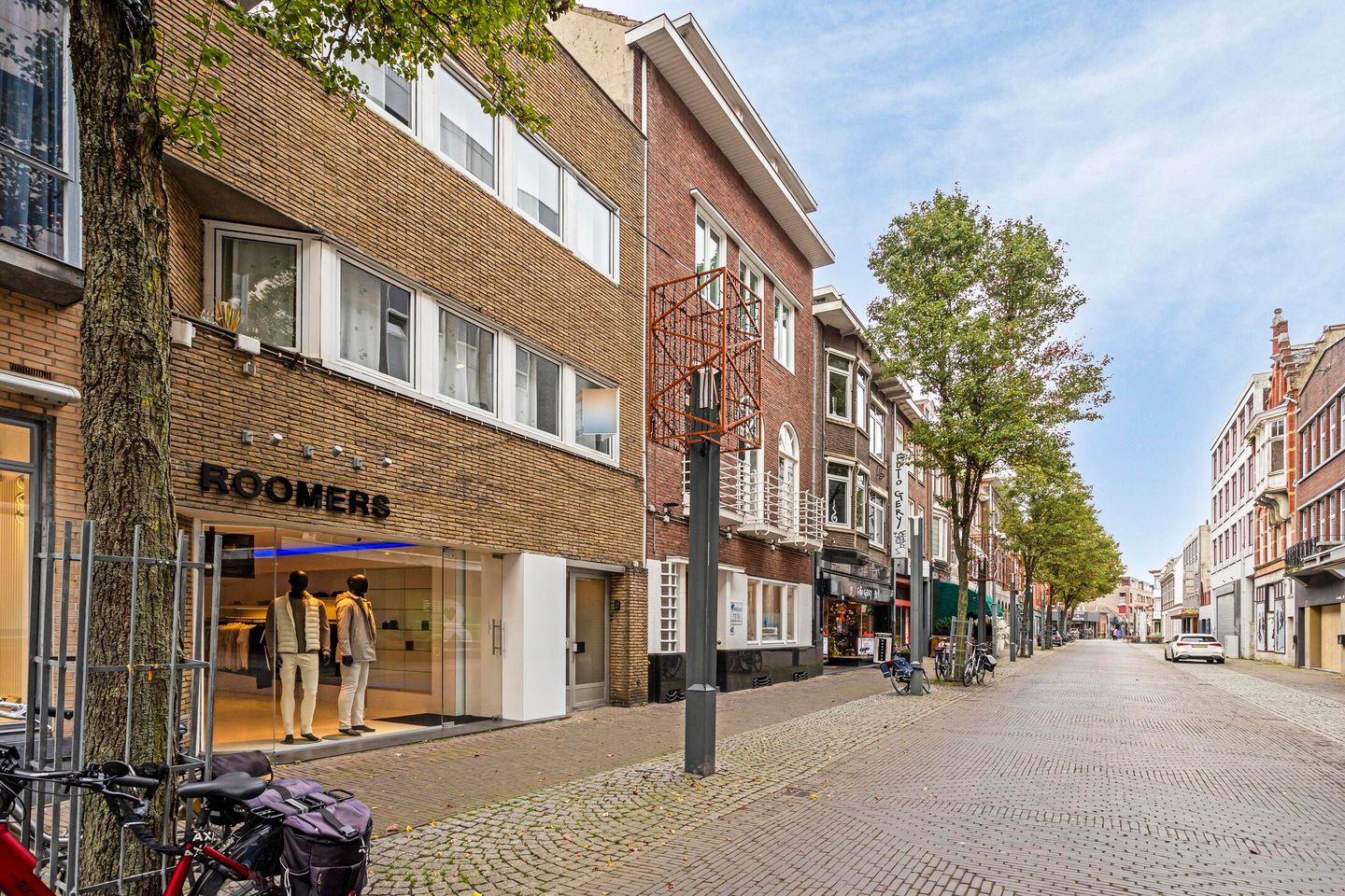 Photo 4 of Dautzenbergstraat 44-A