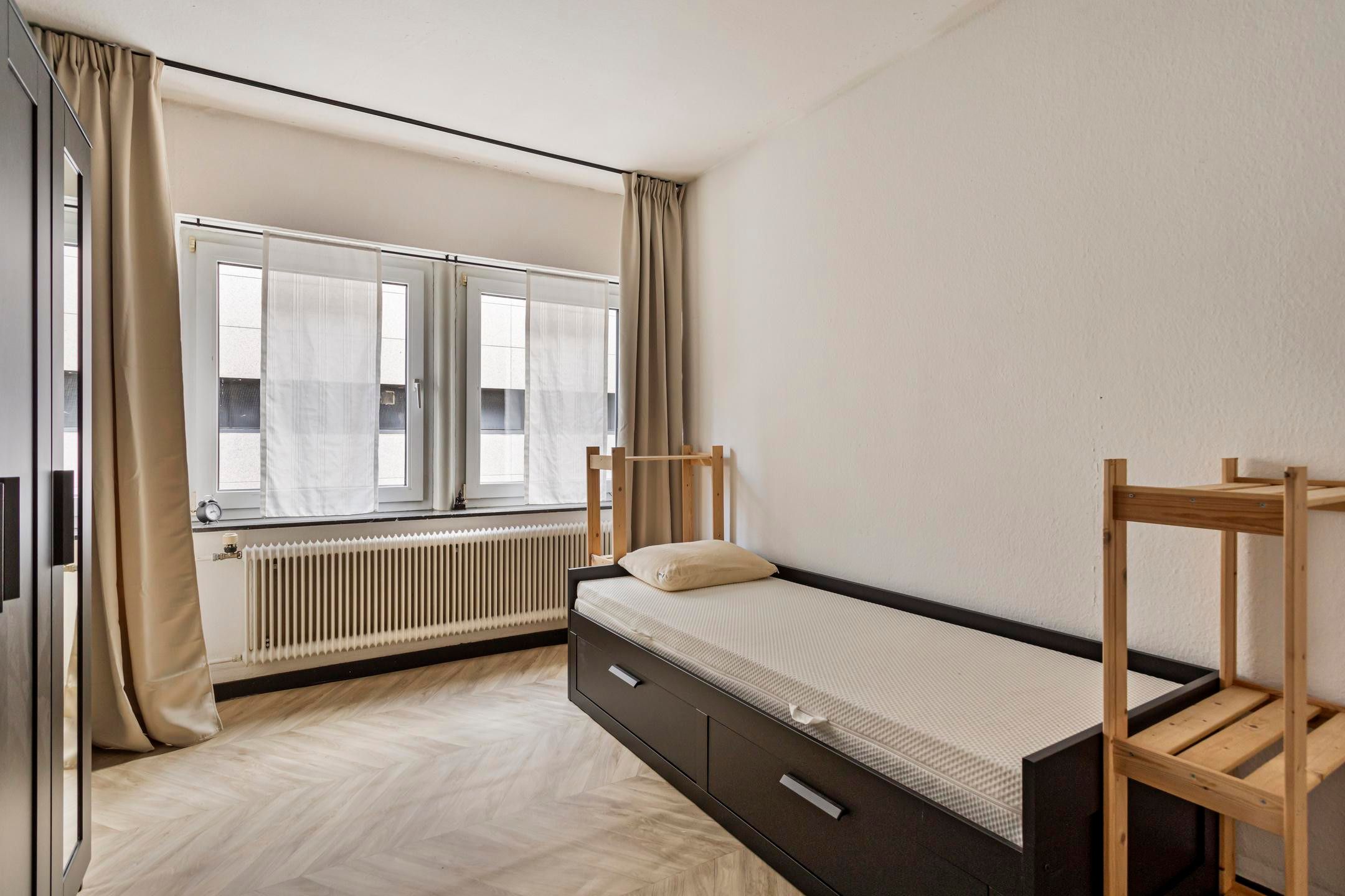 Photo 27 of Dautzenbergstraat 44-A