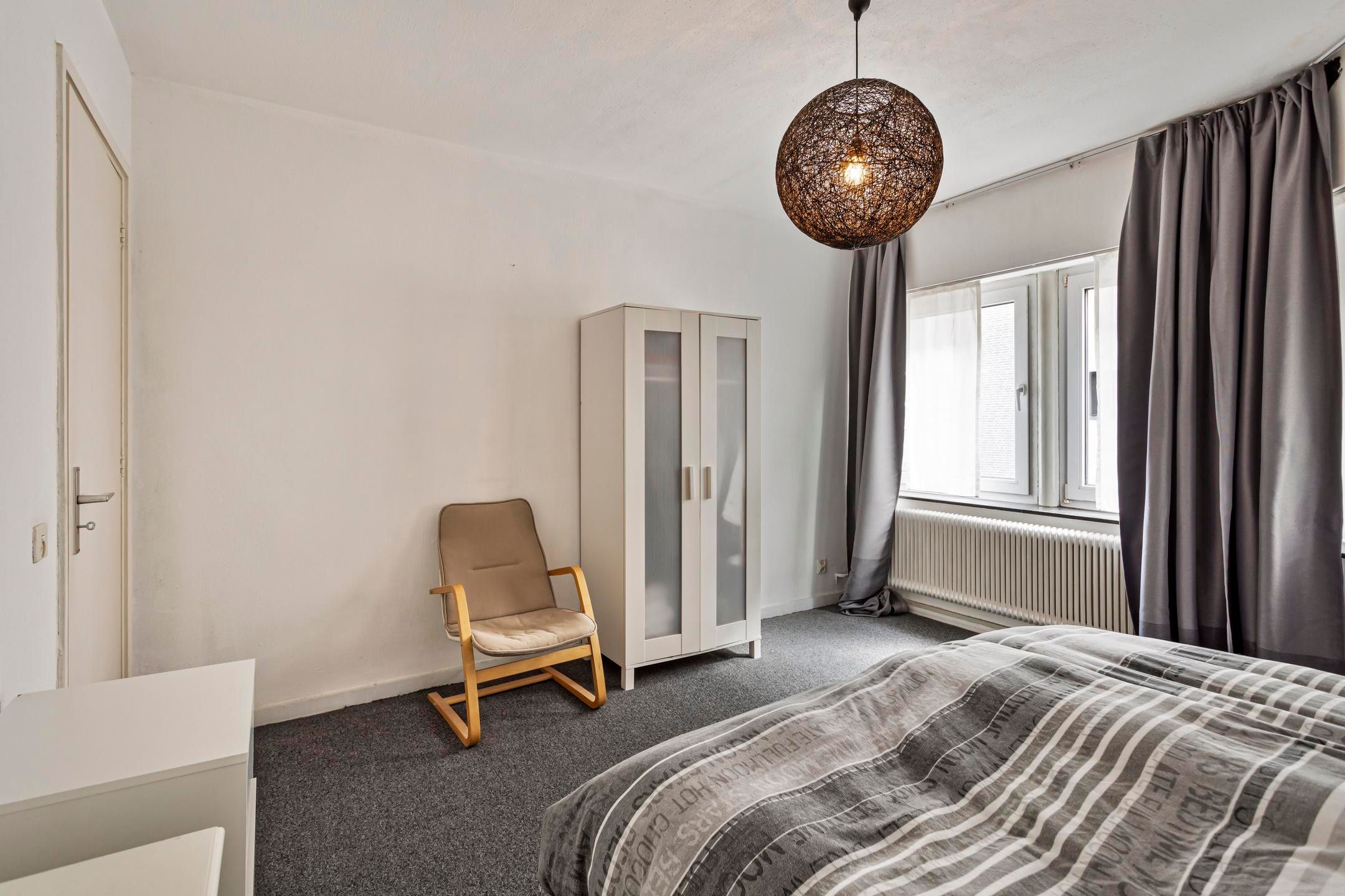 Photo 24 of Dautzenbergstraat 44-A