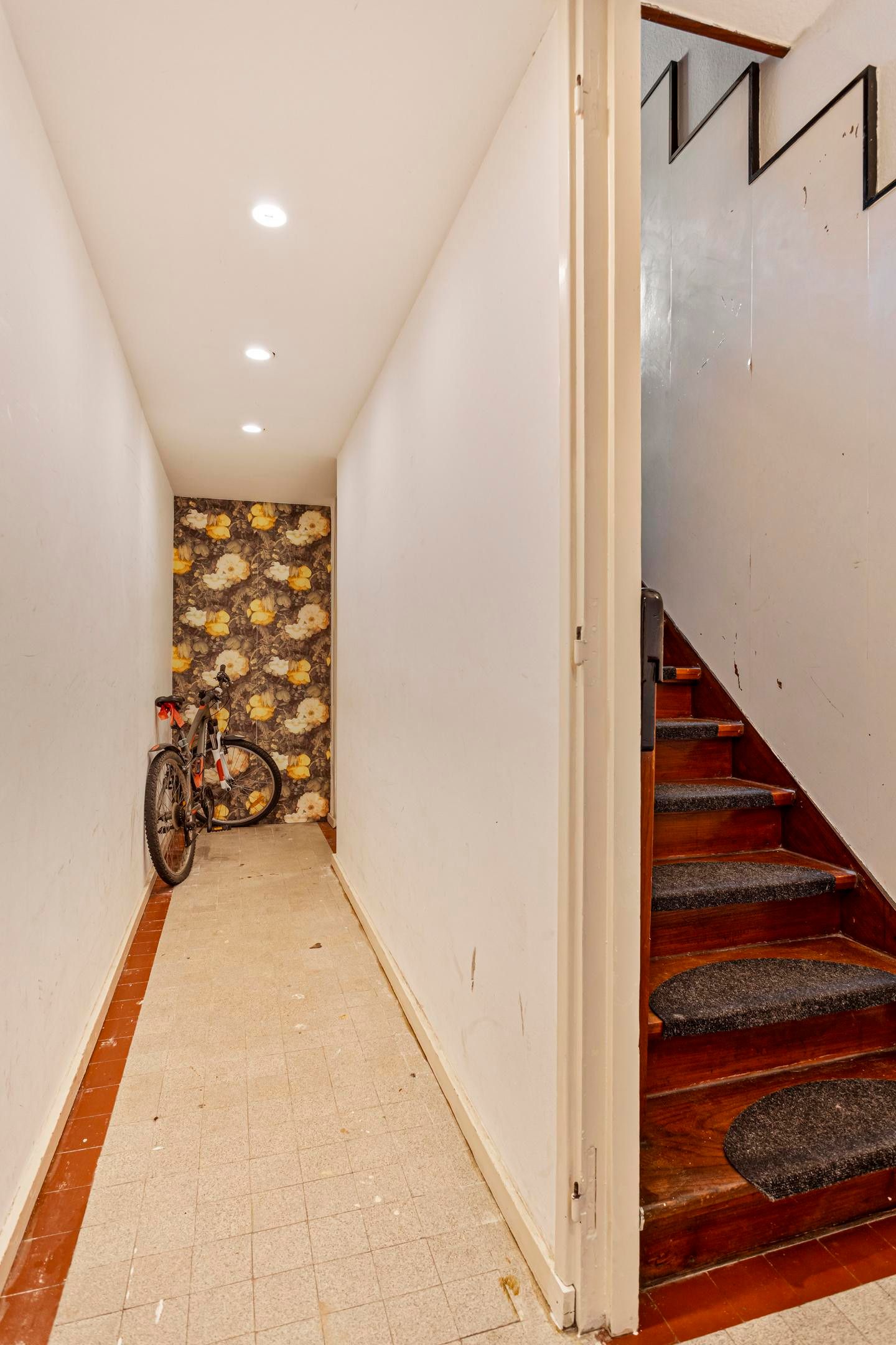 Photo 9 of Dautzenbergstraat 44-A