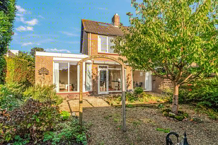 Foto 1 van T.M.C. Asserplantsoen 22