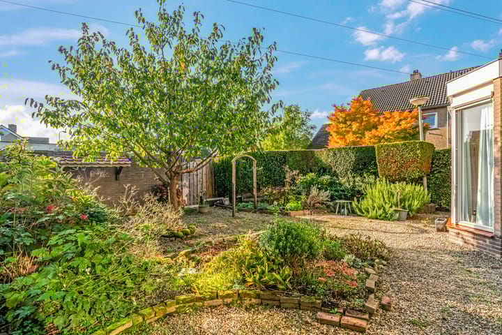 Foto 3 van T.M.C. Asserplantsoen 22