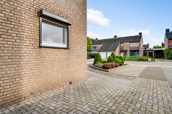 Foto 4 van Meidoornlaan 9