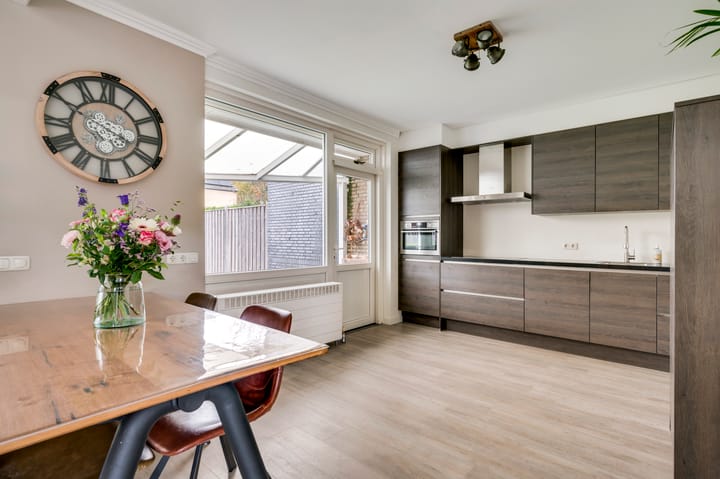 Foto 12 van Meidoornlaan 9