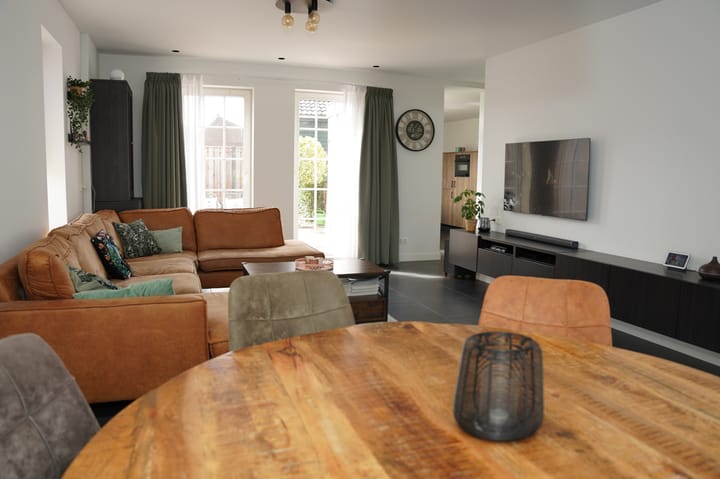 Foto 8 van Voorstraat 12