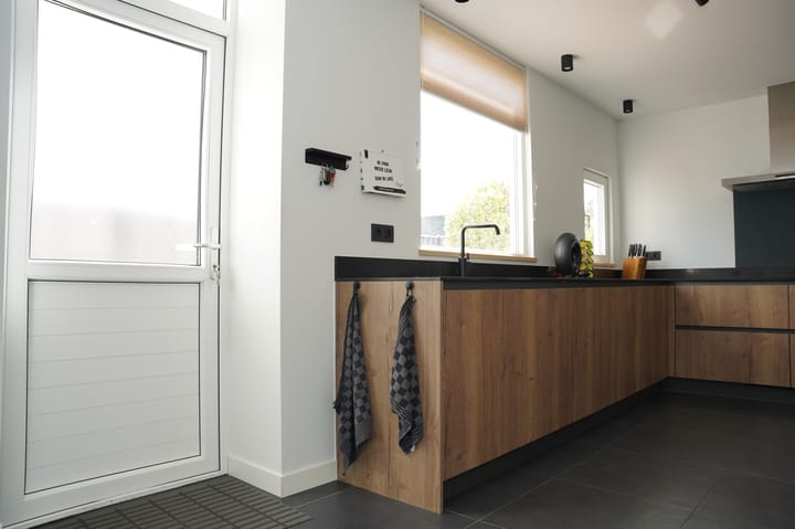 Foto 10 van Voorstraat 12