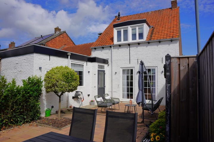 Foto 1 van Voorstraat 12