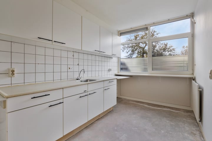 Foto 11 van Meindert Hobbemastraat 27