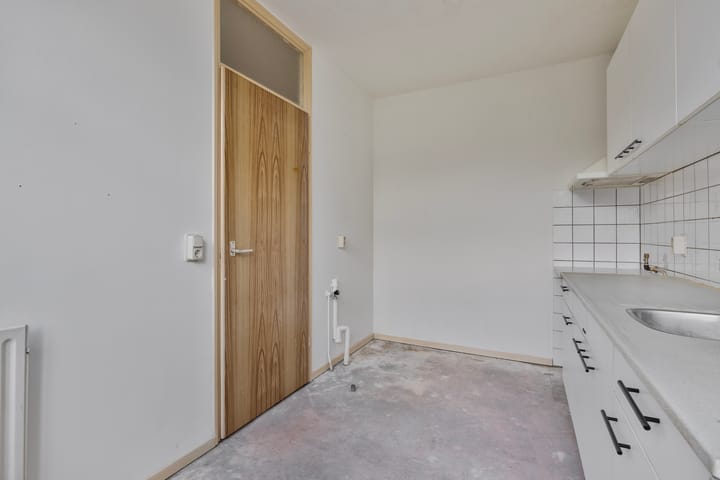 Foto 13 van Meindert Hobbemastraat 27