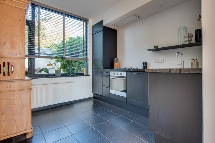 Foto 3 van Scorpius 5