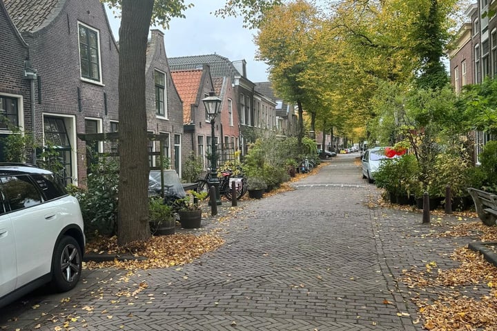 View photo 2 of Uiterstegracht 149