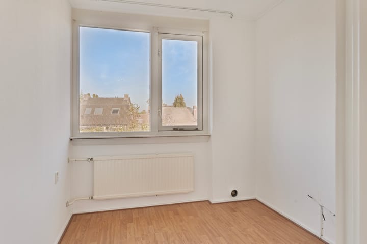 Photo 15 of Irenestraat 19