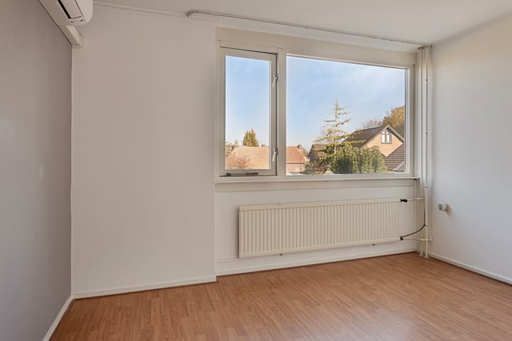 Photo 17 of Irenestraat 19