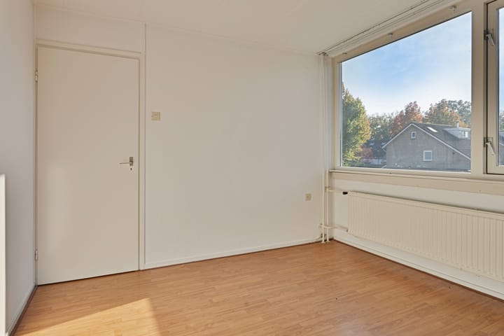 Photo 20 of Irenestraat 19