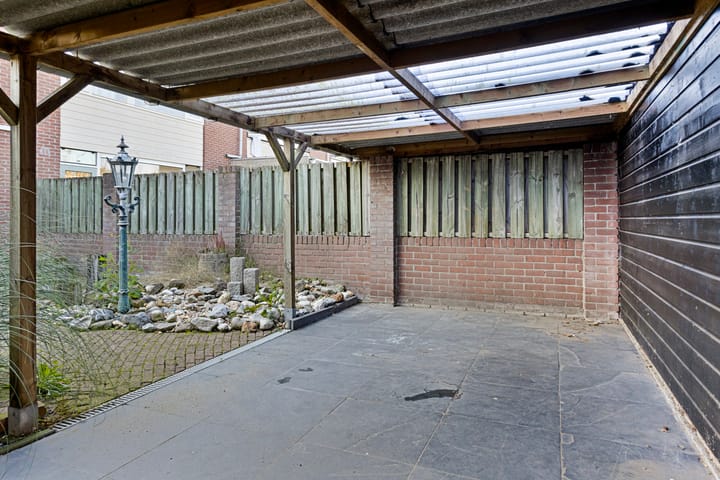 Photo 32 of Irenestraat 19