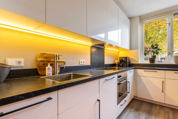 Foto 11 van Constantijnlaan 4