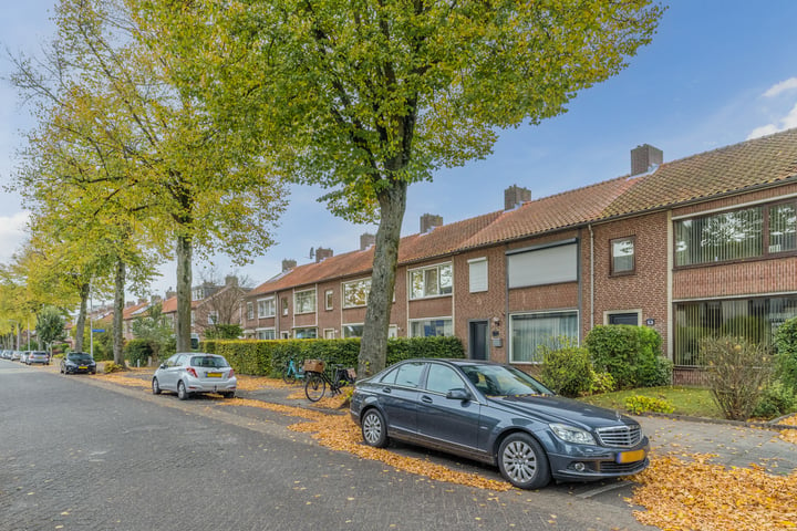 Bekijk foto 32 van Tinelstraat 136