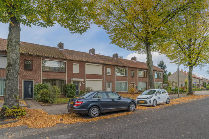 Bekijk foto 34 van Tinelstraat 136