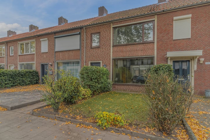 Bekijk foto 35 van Tinelstraat 136