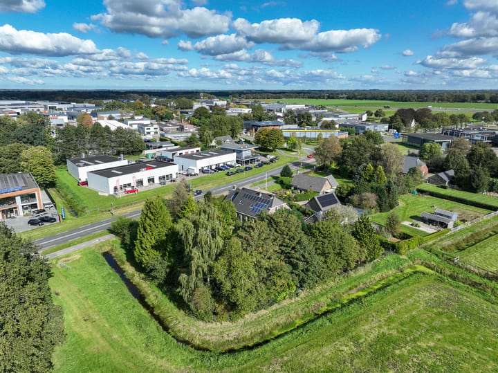 Photo 6 of Vriezerweg 11