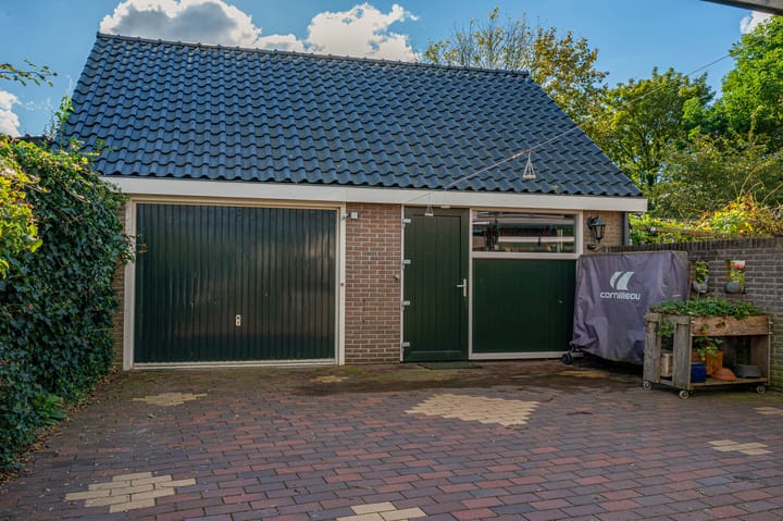 Photo 12 of Vriezerweg 11