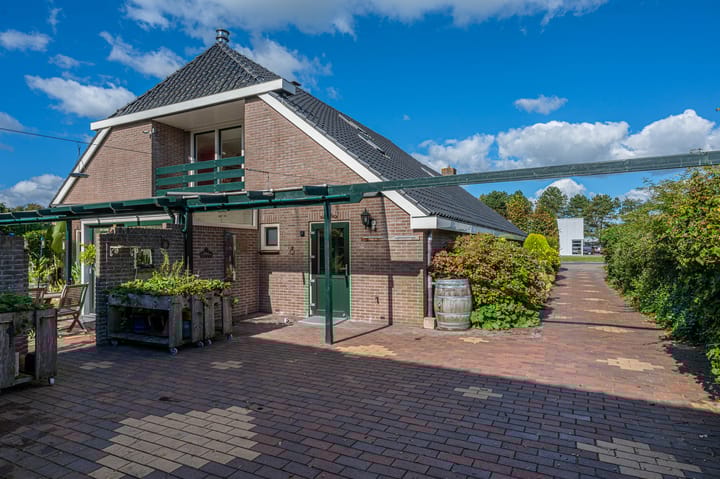 Photo 14 of Vriezerweg 11