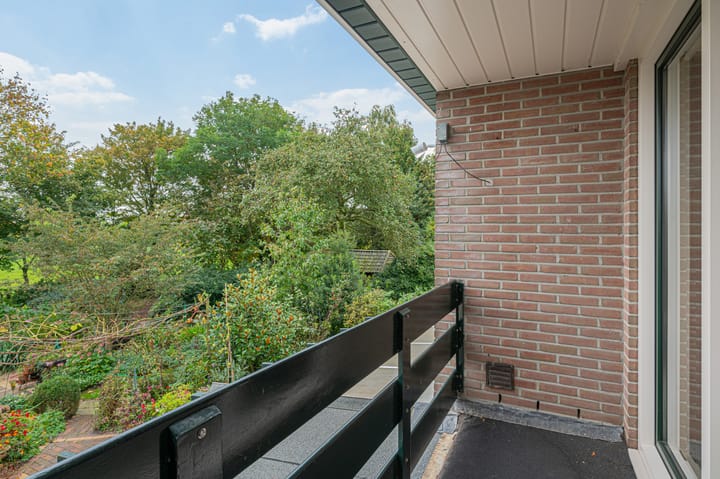 Photo 50 of Vriezerweg 11