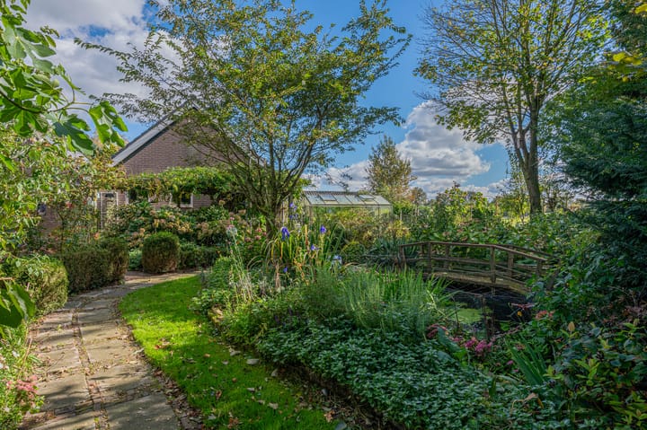 Photo 66 of Vriezerweg 11