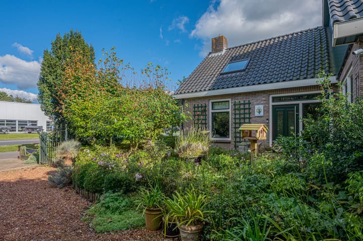 Photo 78 of Vriezerweg 11