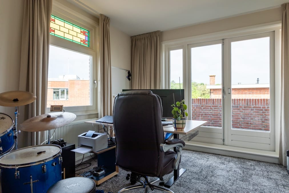 Foto 35 van Van Nijenrodestraat 60