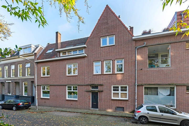 View photo 32 of Parkweg 8