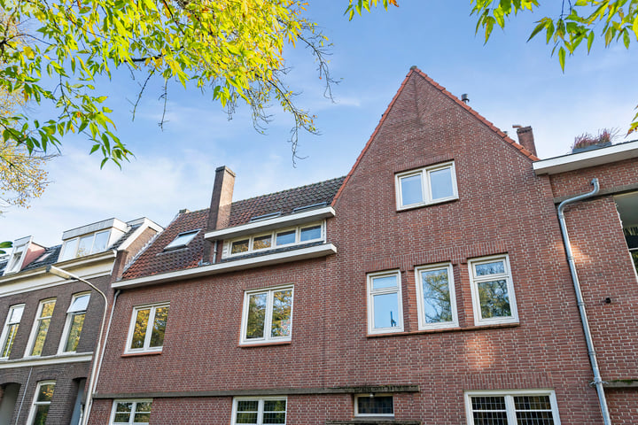 View photo 33 of Parkweg 8