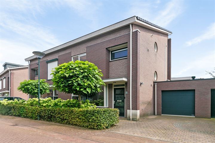 Bekijk foto 1 van Elsbeen van Baerlestraat 31