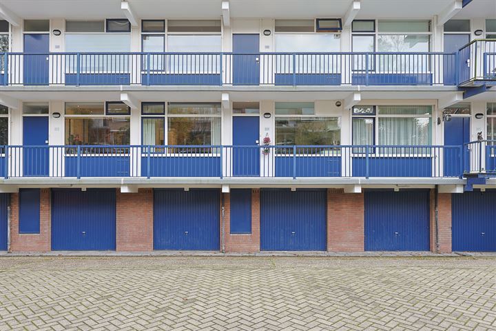 Bekijk foto 41 van Jan Ligthartstraat 205