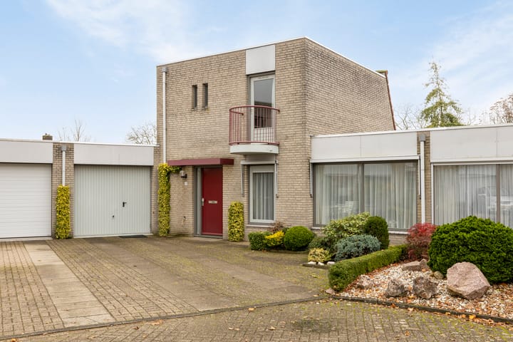 Foto 1 van Willem Alexanderplein 4