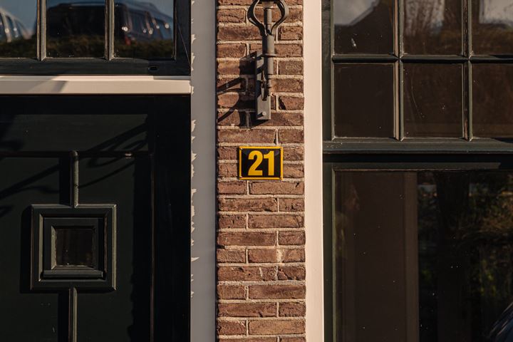 View photo 3 of Westwalstraat 21