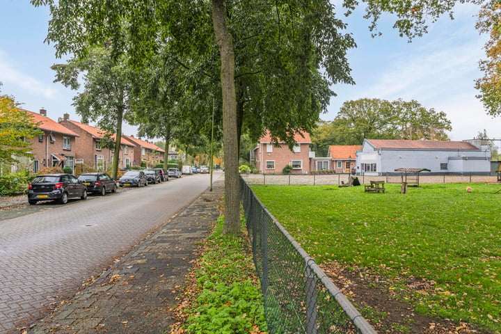 Bekijk foto 40 van Comm d Vos v Steenwijklaan 53