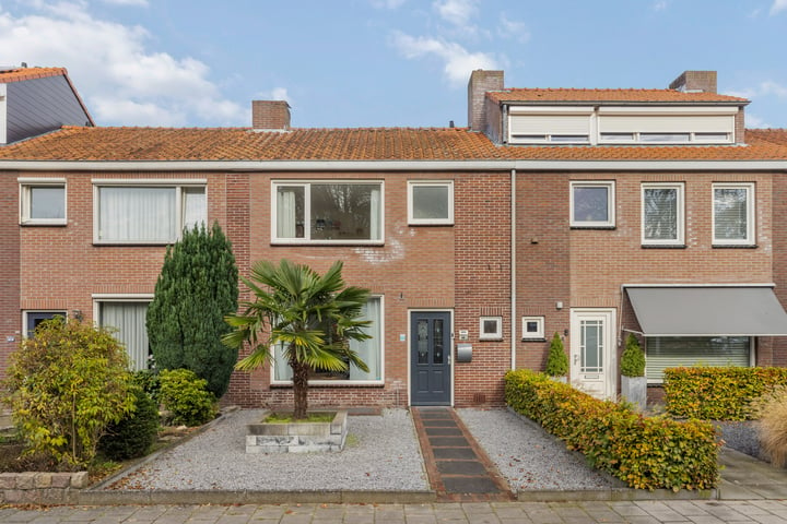 Bekijk foto 39 van Dr. Schaepmanstraat 46